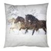 Textil párnahuzat 45x45cm, polyester lovak havas tájon