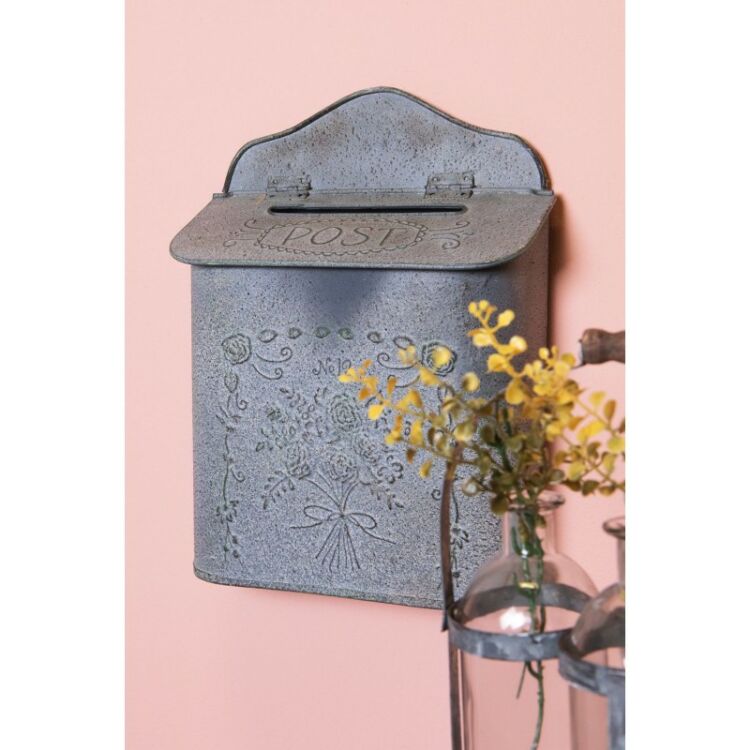 Fém postaláda - rusztikus - virág díszes